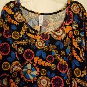 Lularoe Perfect T in XL